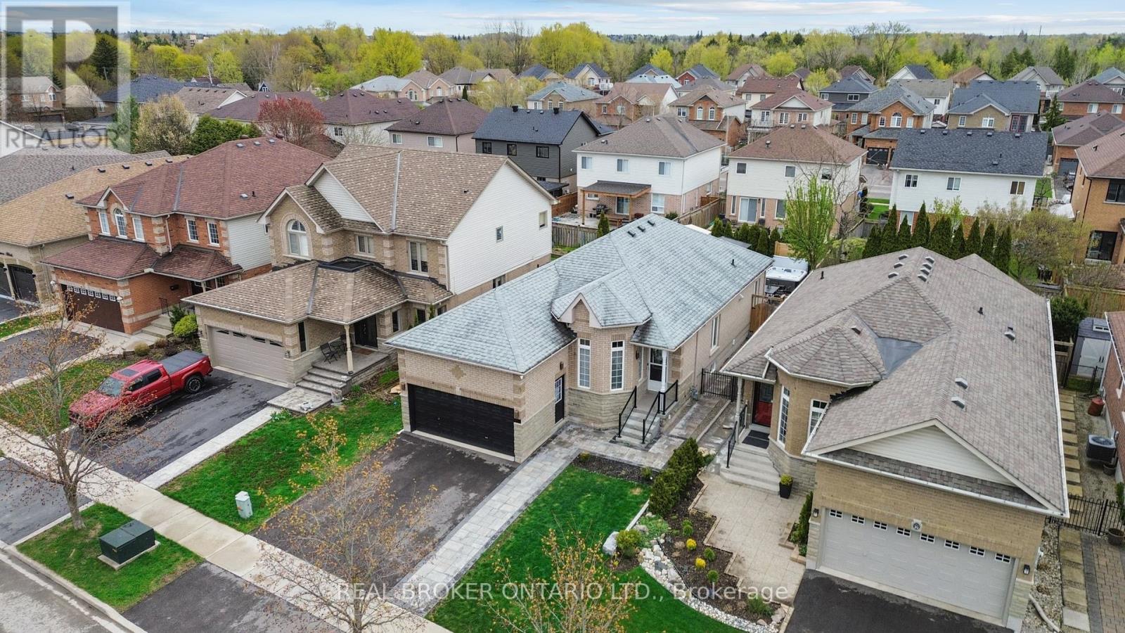 27 Spruce Boulevard, Halton Hills, Ontario L7J 2Y3 - Photo 50 - W13702218