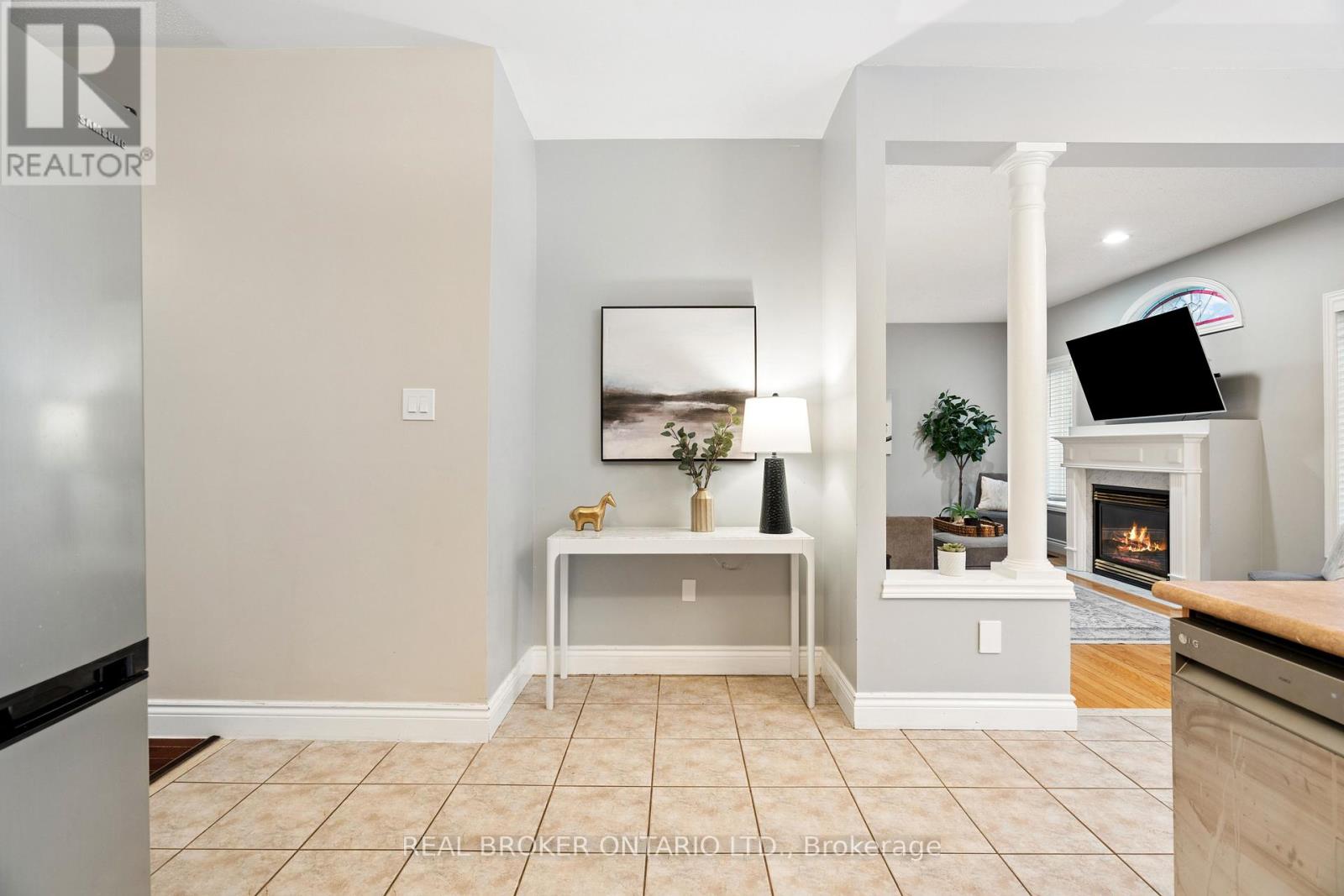 27 Spruce Boulevard, Halton Hills, Ontario L7J 2Y3 - Photo 9 - W13702218
