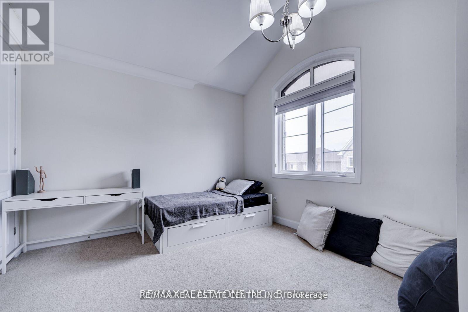 438 North Park Boulevard, Oakville, Ontario L6M 1N3 - Photo 34 - W13702240