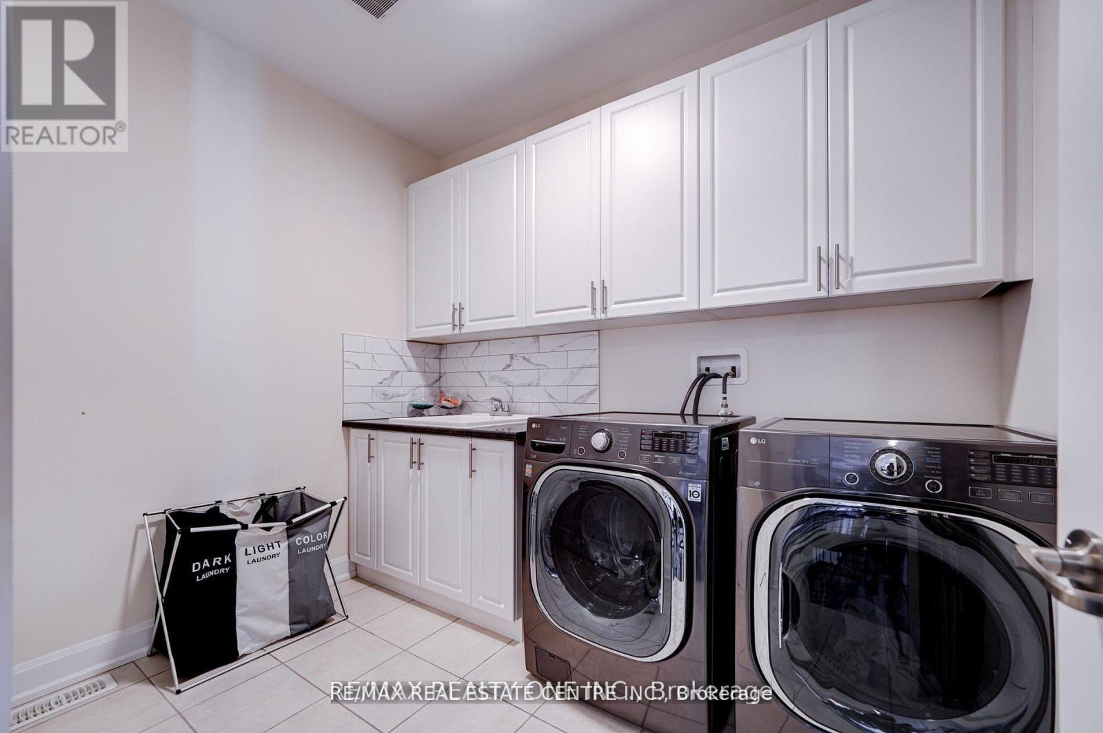 438 North Park Boulevard, Oakville, Ontario L6M 1N3 - Photo 37 - W13702240