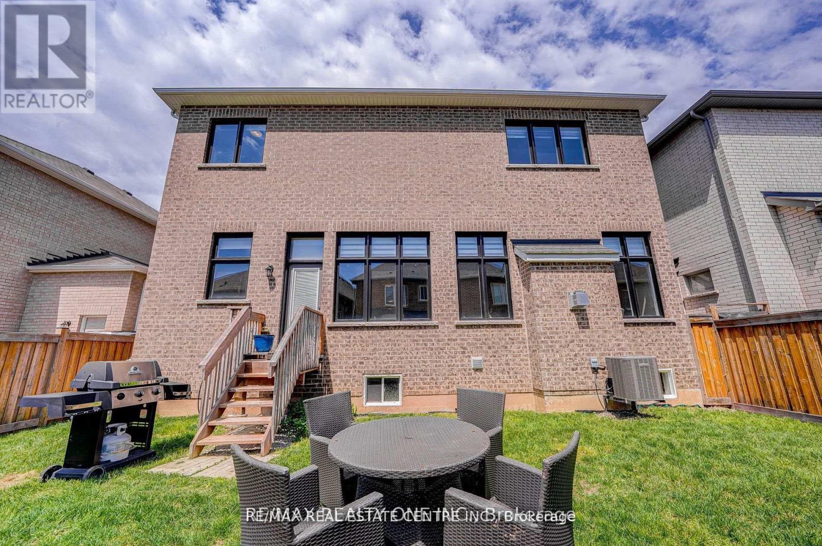 438 North Park Boulevard, Oakville, Ontario L6M 1N3 - Photo 40 - W13702240