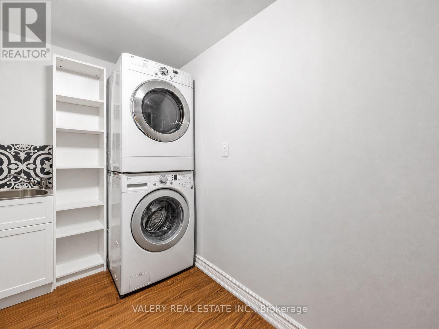Lower #2 - 12 Arkley Crescent, Toronto, Ontario M9R 3S3 - Photo 14 - W13702244