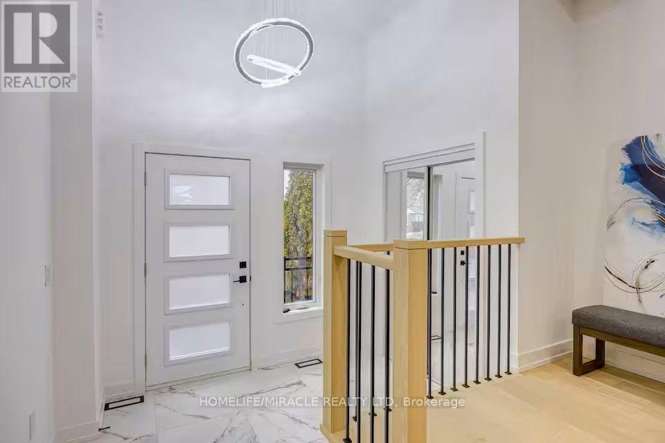 100 Macdonald Street, Toronto, Ontario  M8V 1Y4 - Photo 2 - W13702254