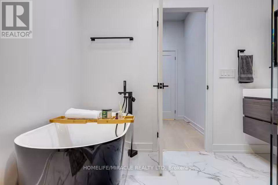 100 Macdonald Street, Toronto, Ontario  M8V 1Y4 - Photo 28 - W13702254