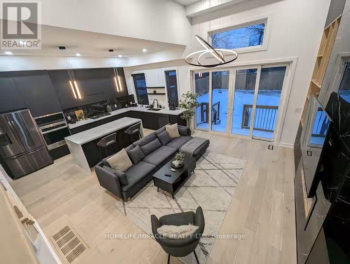 100 Macdonald Street, Toronto, Ontario  M8V 1Y4 - Photo 7 - W13702254