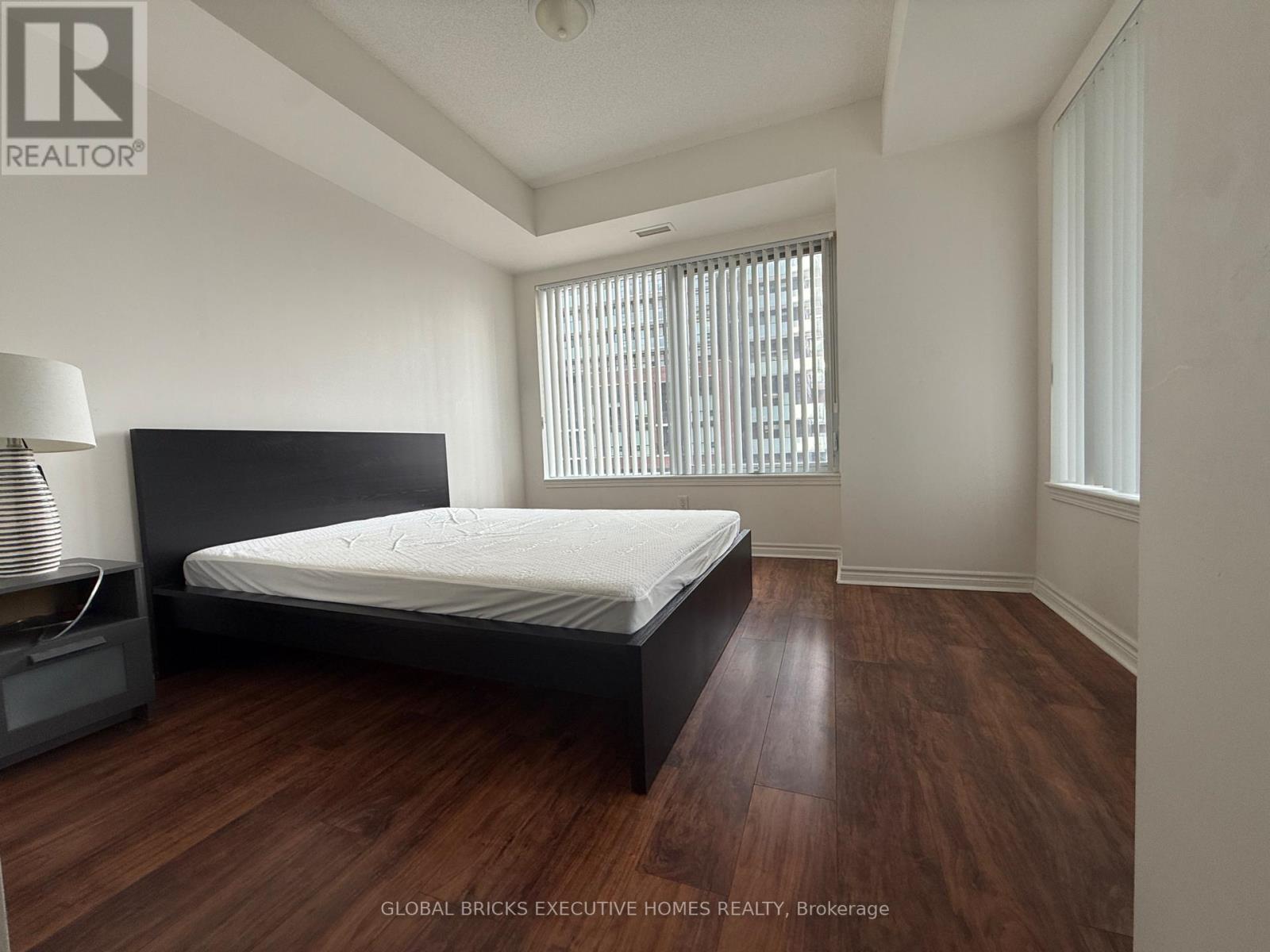 423 - 385 Prince Of Wales Drive, Mississauga, Ontario  L5B 0C6 - Photo 8 - W13702260