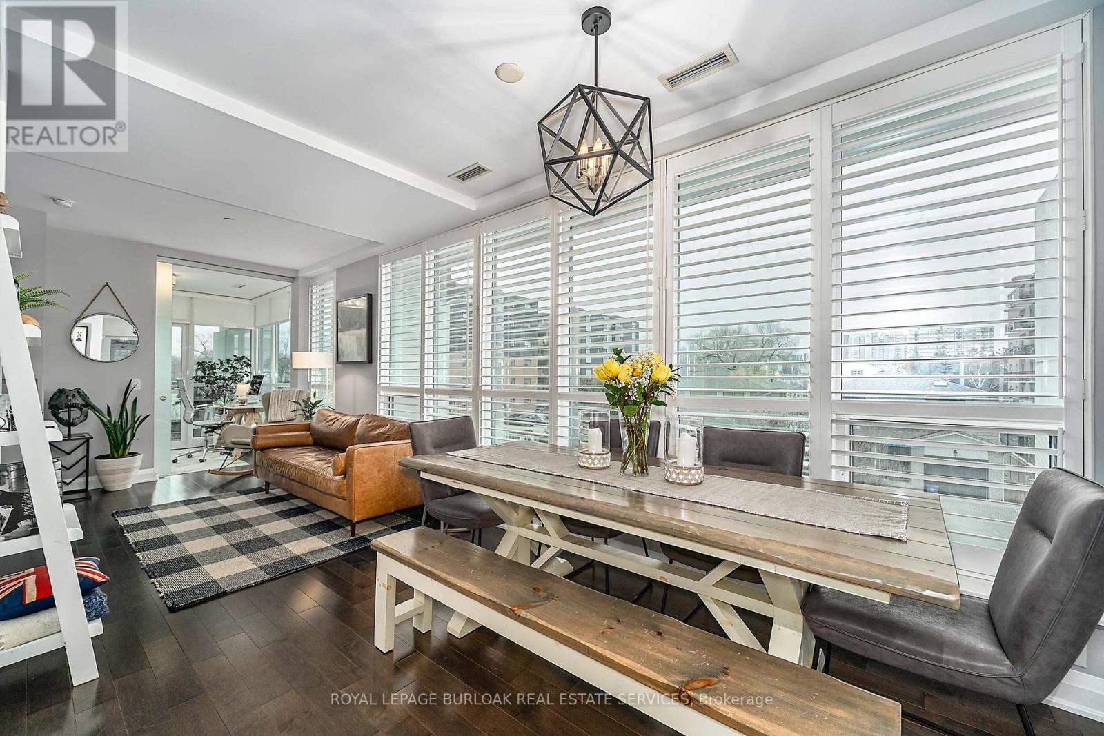 206 - 11 Bronte Road, Oakville, Ontario  L6L 0E1 - Photo 11 - W13702304