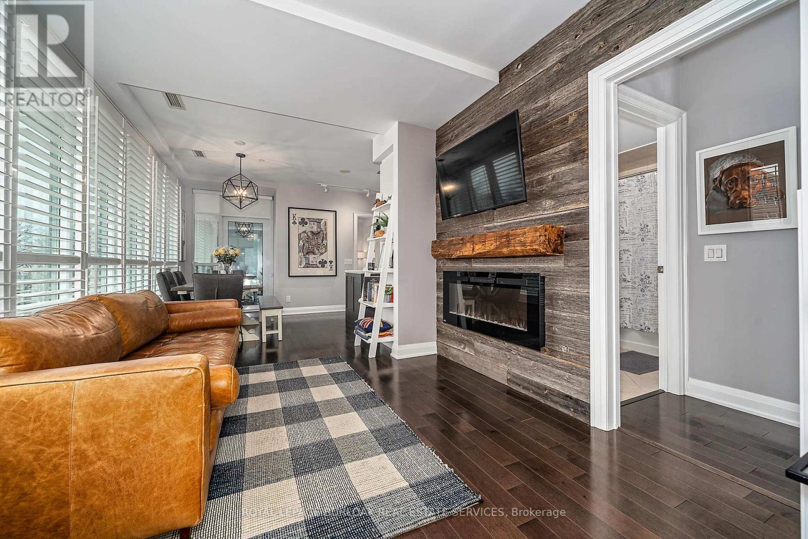 206 - 11 Bronte Road, Oakville, Ontario  L6L 0E1 - Photo 12 - W13702304