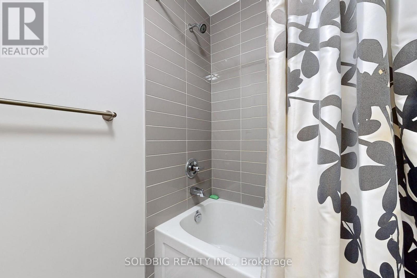 1265 Chee Chee Landing, Milton, Ontario  L9E 1L2 - Photo 28 - W13702338