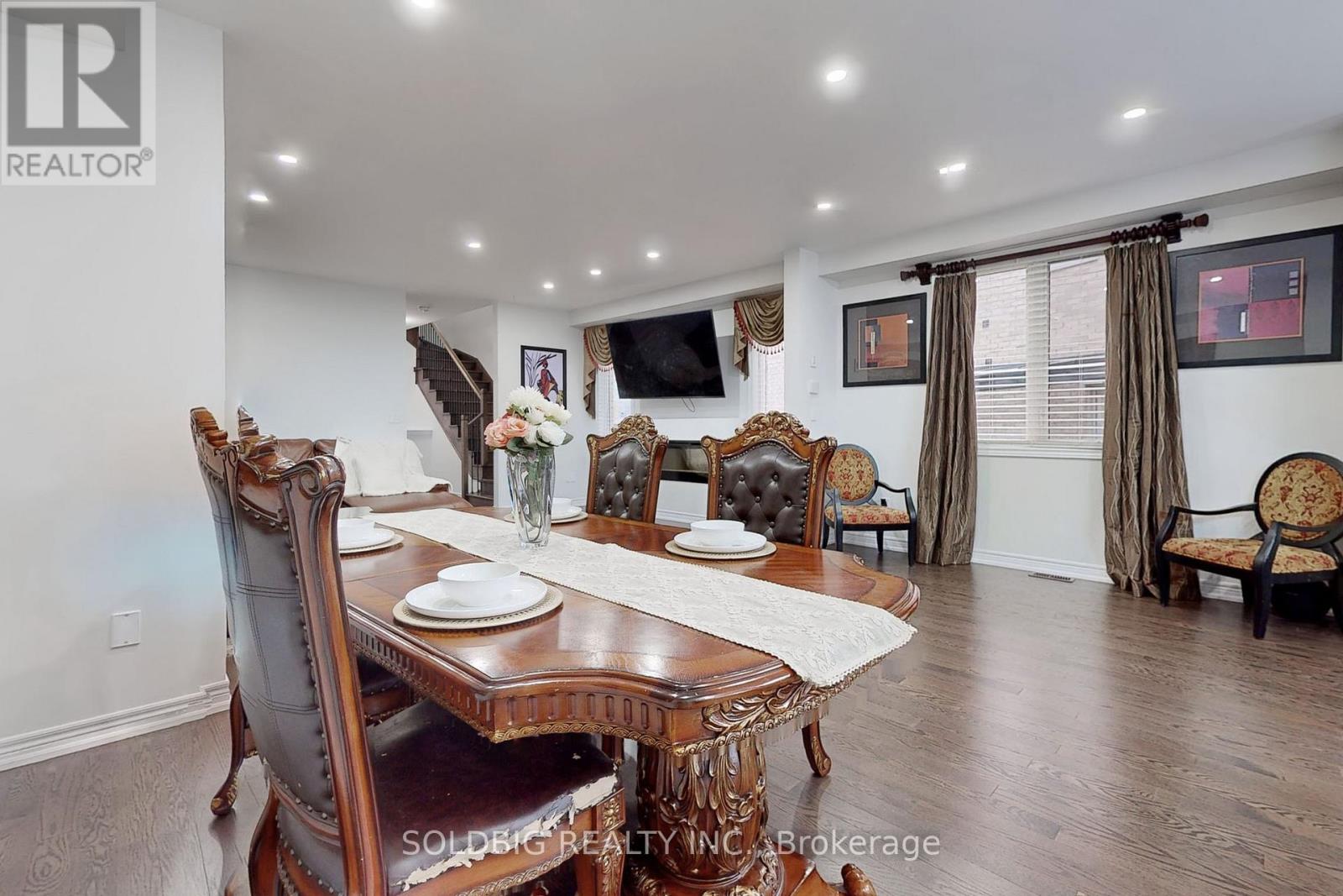 1265 Chee Chee Landing, Milton, Ontario  L9E 1L2 - Photo 9 - W13702338