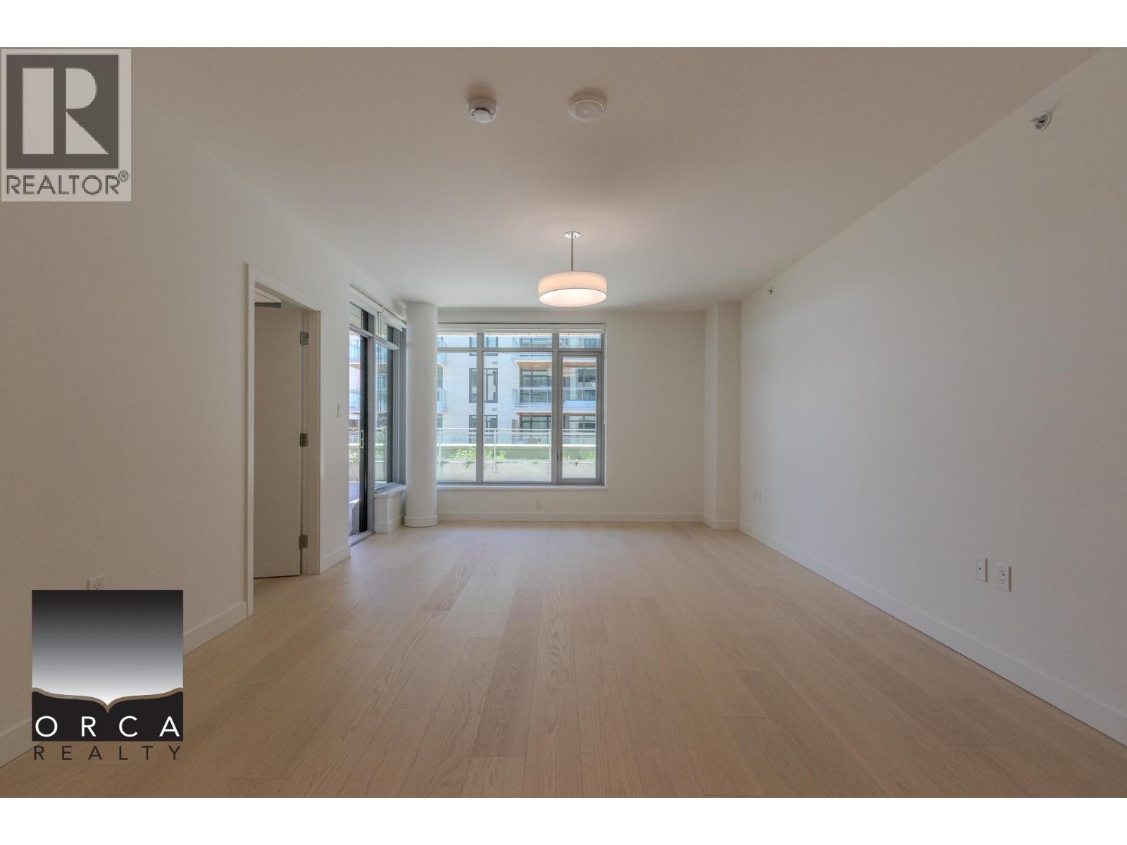 305 777 Harbour Way, North Vancouver, British Columbia  V7P 0G2 - Photo 10 - R3157727