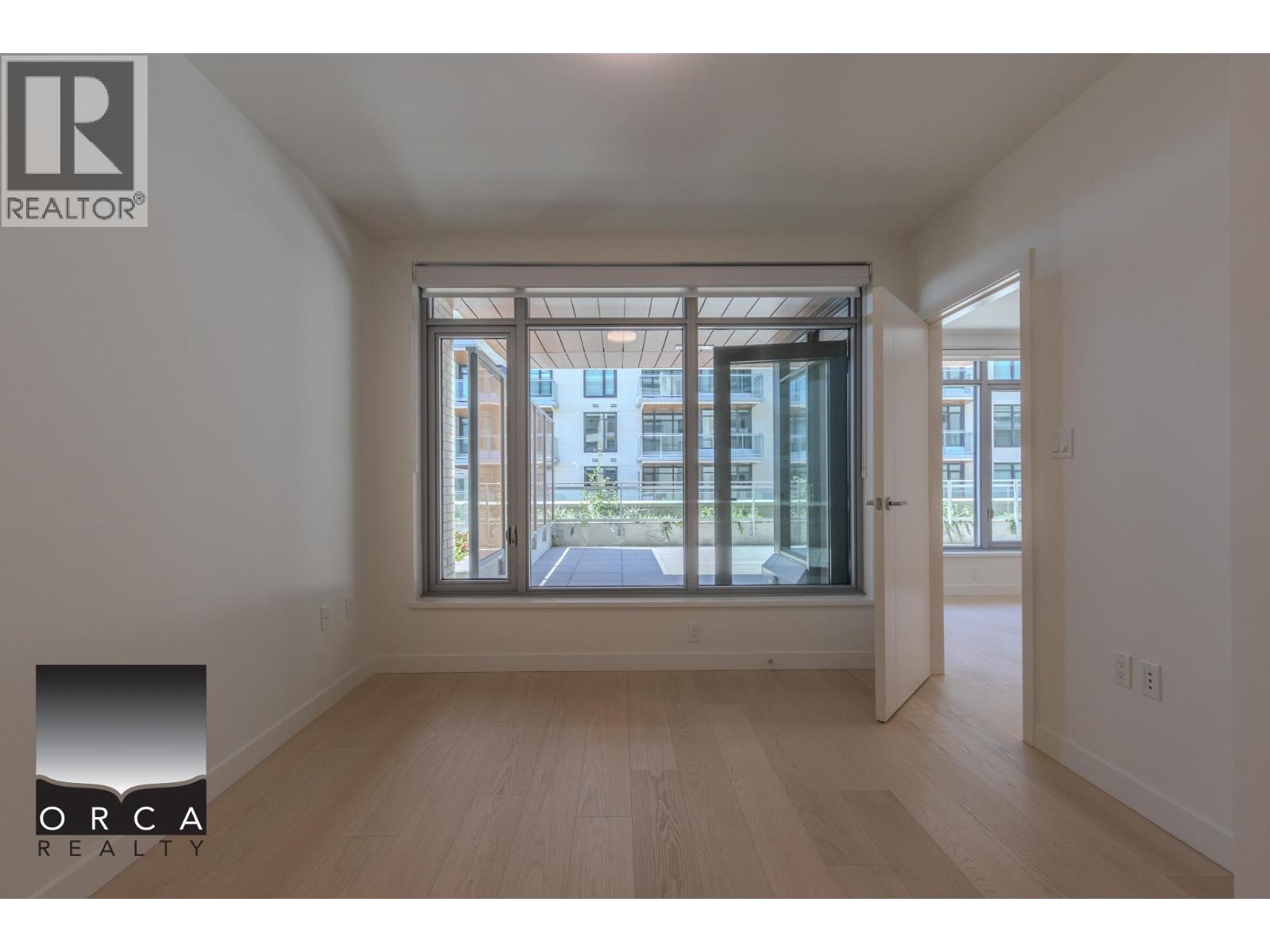 305 777 Harbour Way, North Vancouver, British Columbia  V7P 0G2 - Photo 7 - R3157727