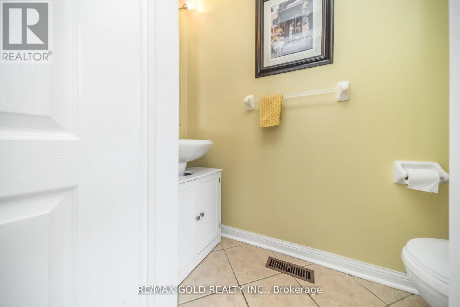 70 Sweetwood Circle, Brampton, Ontario L7A 2X7 - Photo 35 - W13455272