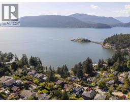 6248 WELLINGTON AVENUE, West Vancouver, British Columbia