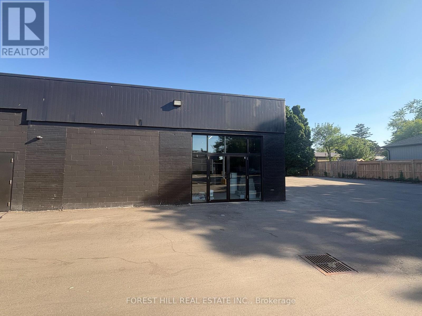 3 - 61 King George Road, Brantford, Ontario  N3R 5K2 - Photo 1 - X13702242