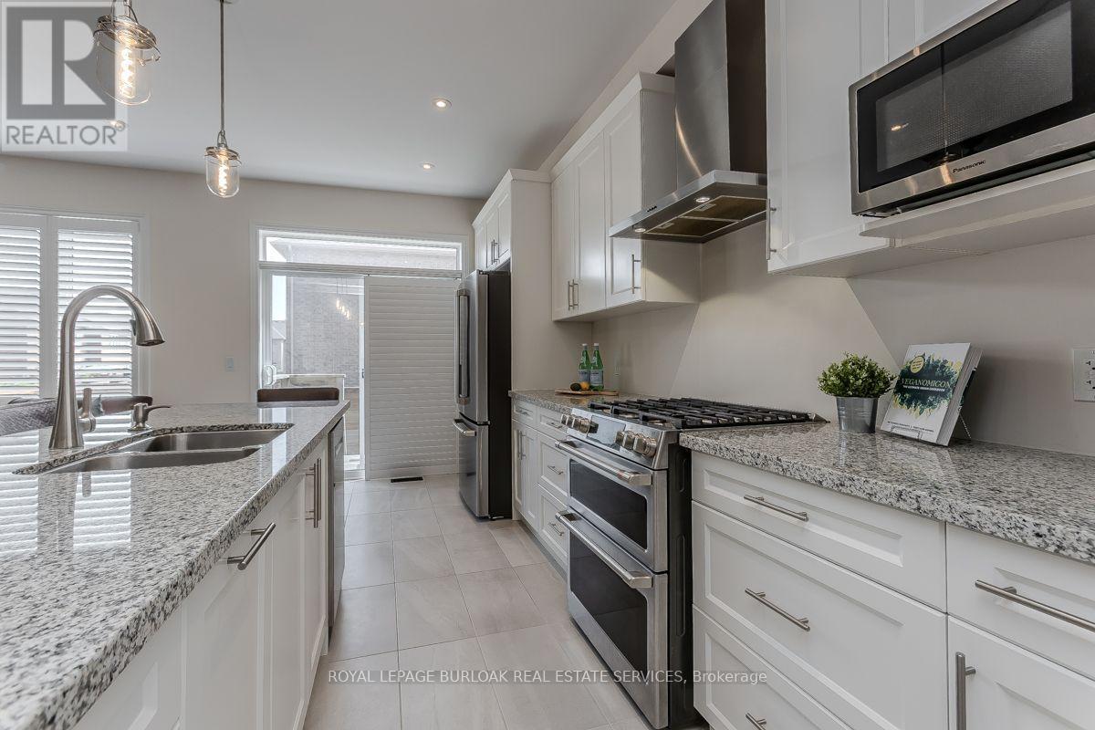 11 Cooley Grove, Hamilton, Ontario L9K 0J7 - Photo 20 - X13702358