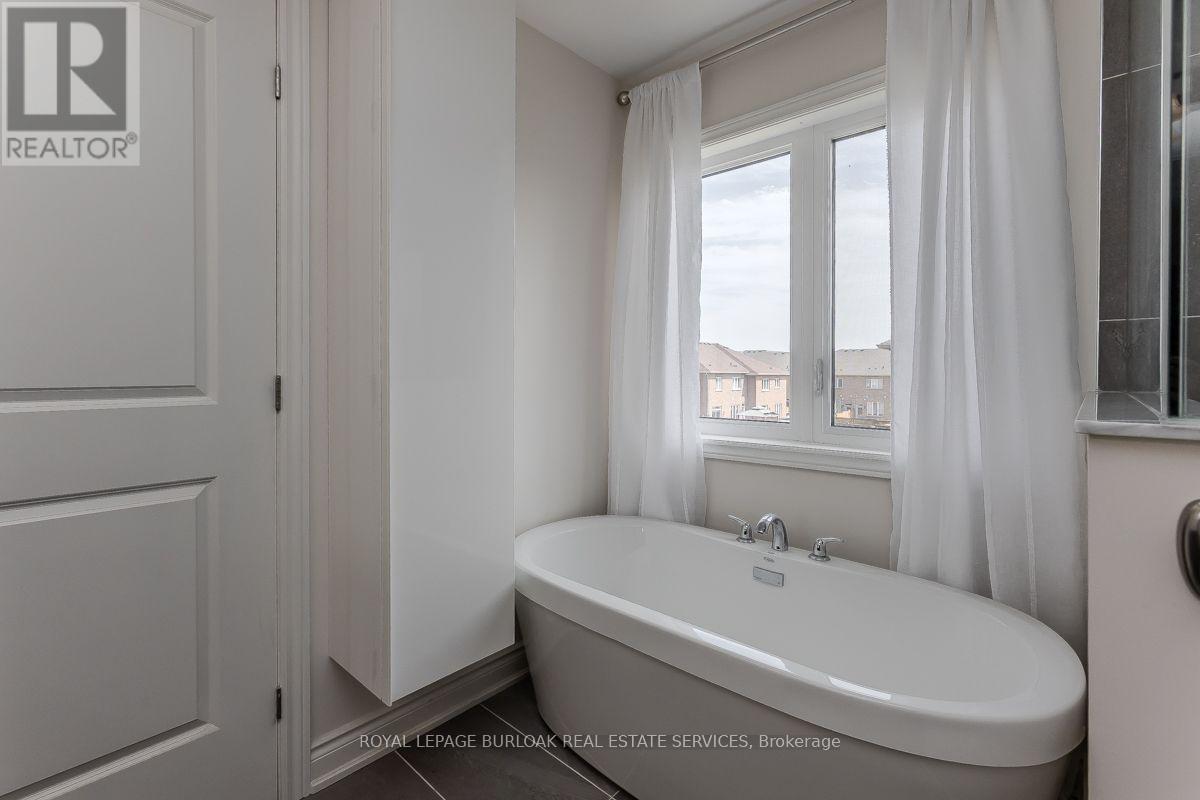 11 Cooley Grove, Hamilton, Ontario L9K 0J7 - Photo 34 - X13702358