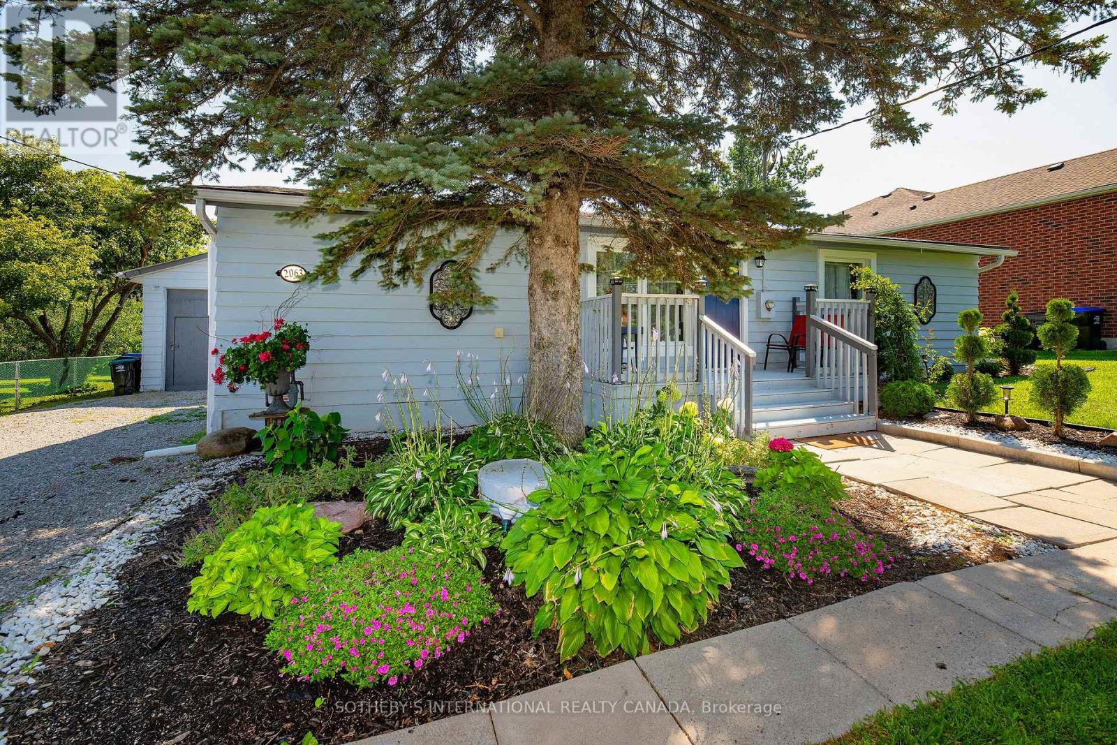 2063 Lea Road, Innisfil, Ontario  L9S 1T3 - Photo 2 - N13646052