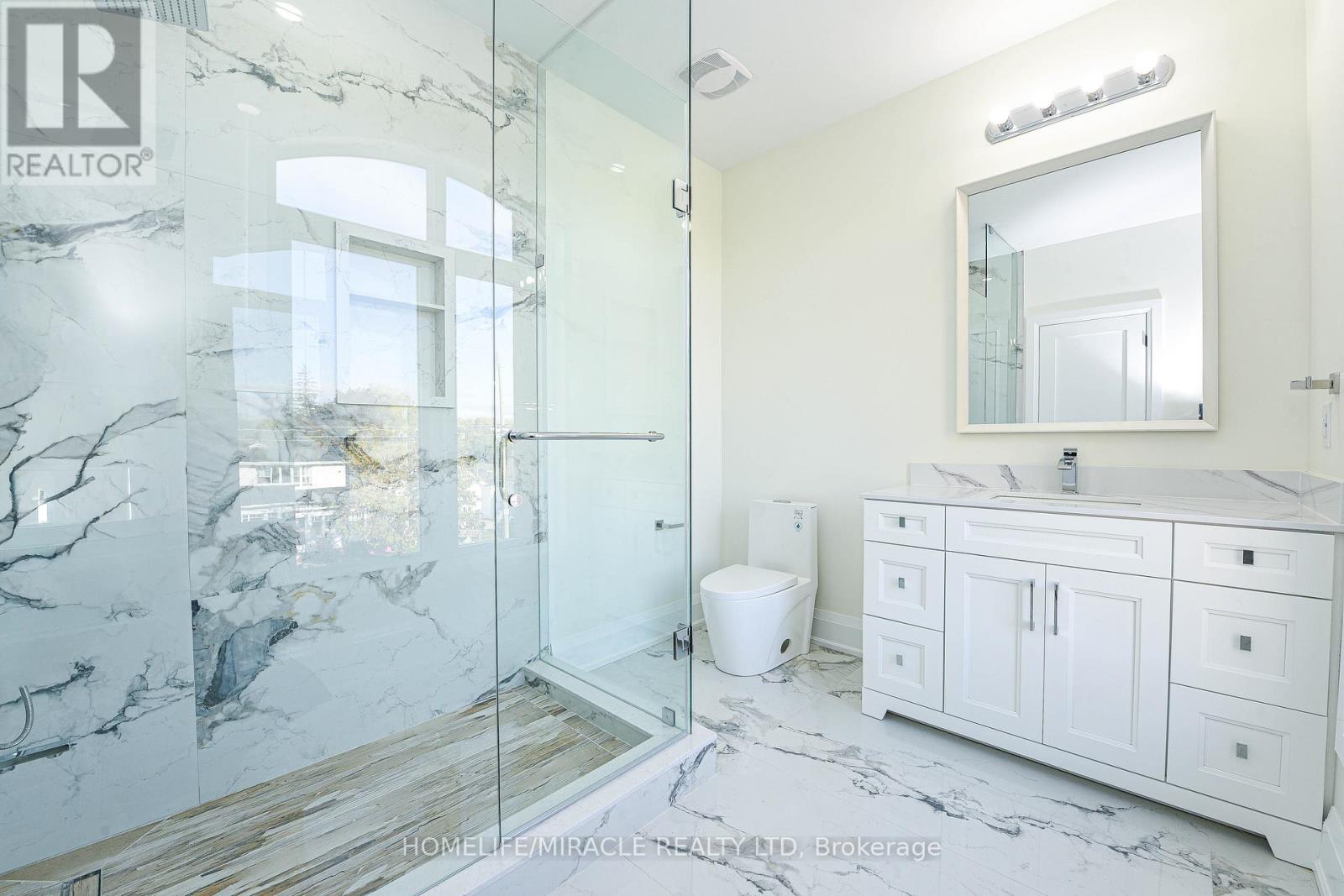11 Hillcrest Avenue, Brampton, Ontario L6W 1Y7 - Photo 47 - W13216978