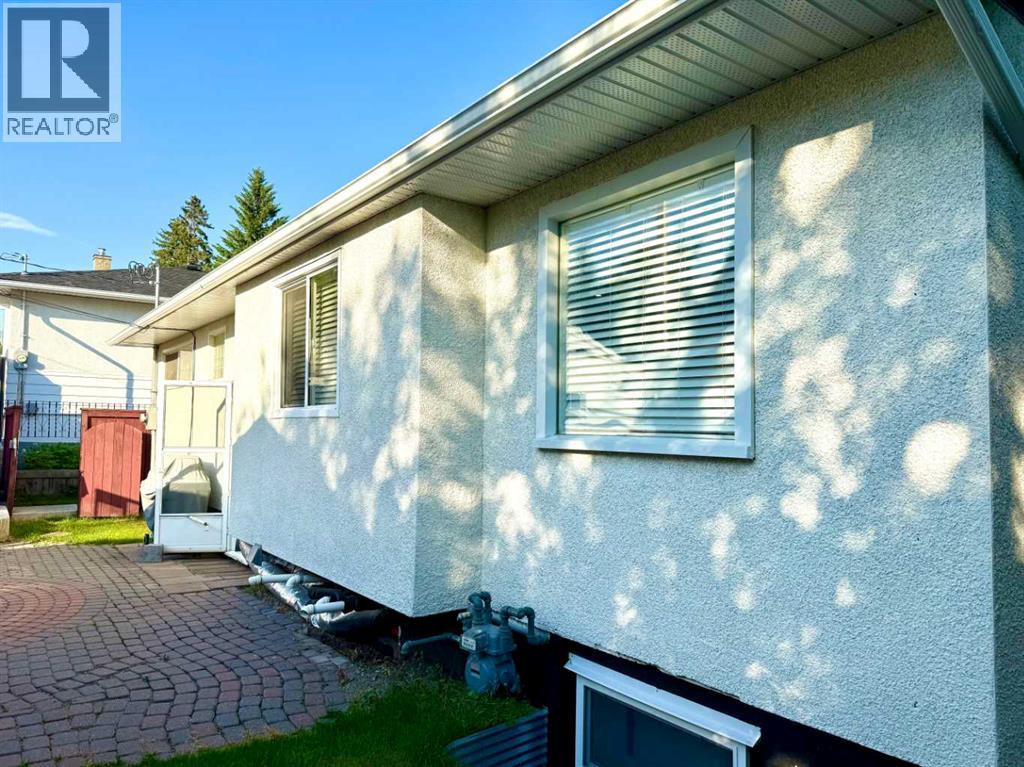 21 Cawder Drive Nw, Calgary, Alberta  T2L 0L8 - Photo 38 - A2329786