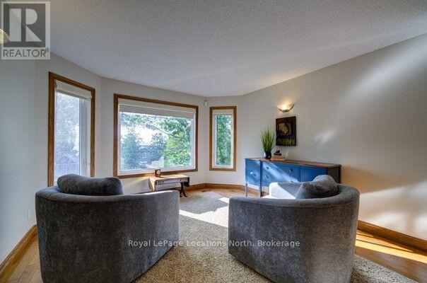 2225 Tiny Beaches Road S, Tiny, Ontario  L0L 1P0 - Photo 12 - S13702330