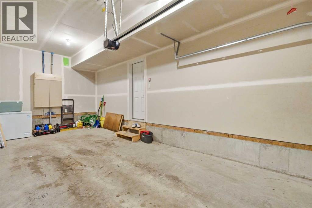 105 South Point Manor SW, Airdrie, Alberta  T4B 5M8 - Photo 24 - A2339290