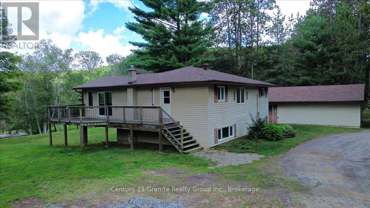 32 FIREHALL LANE, Hastings Highlands, Ontario
