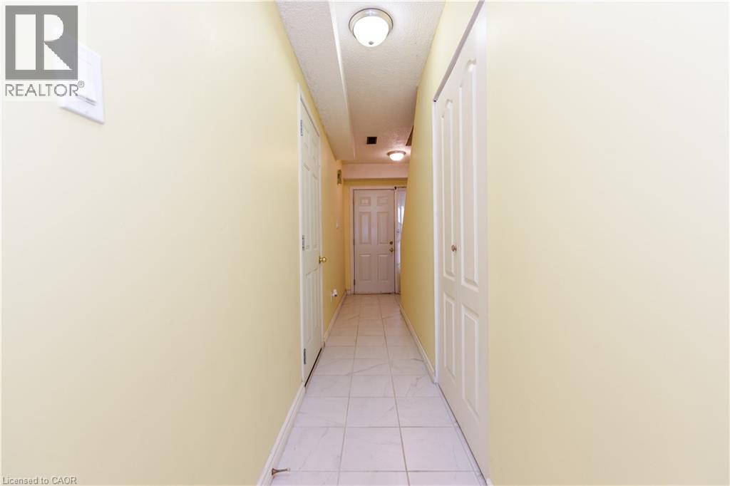 85 Enmount Drive, Brampton, Ontario  L6T 4C9 - Photo 10 - 40815473