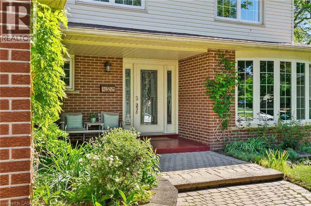 255 Spring Garden Road, Oakville, Ontario  L6L 5H5 - Photo 4 - 40857396