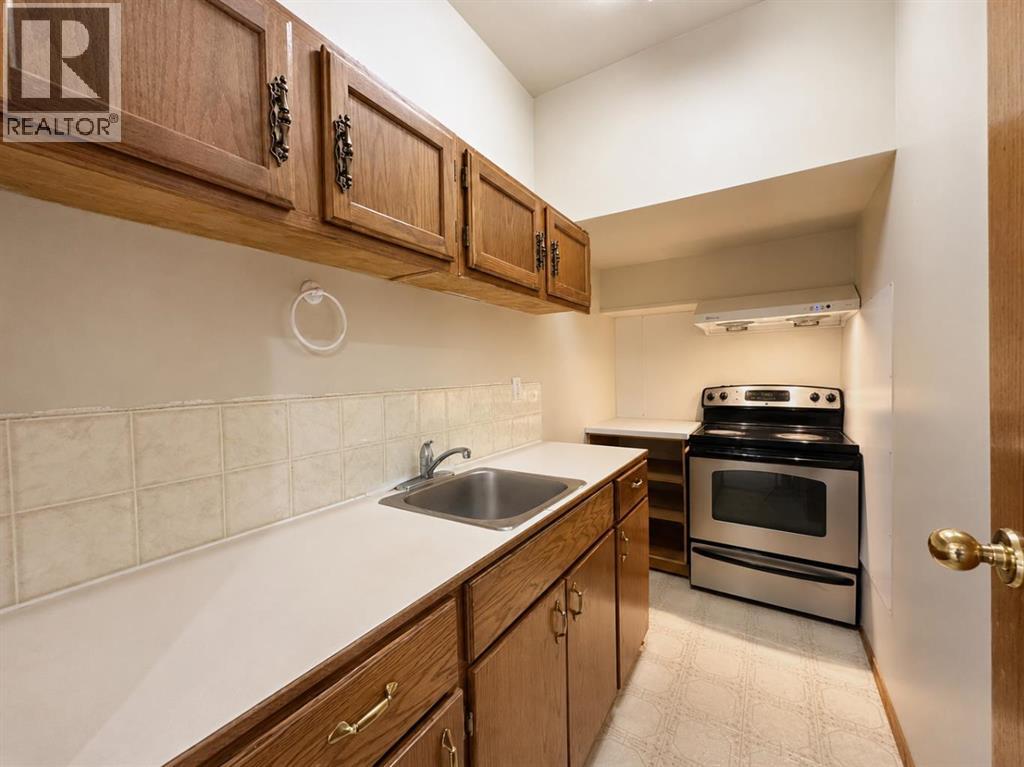 59 Edgebrook Circle NW, Calgary, Alberta  T3A 5A4 - Photo 37 - A2304775