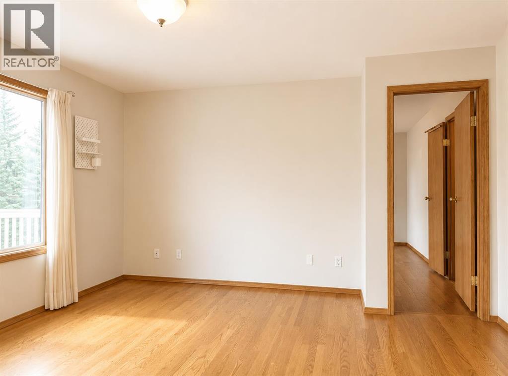 59 Edgebrook Circle NW, Calgary, Alberta  T3A 5A4 - Photo 10 - A2304775
