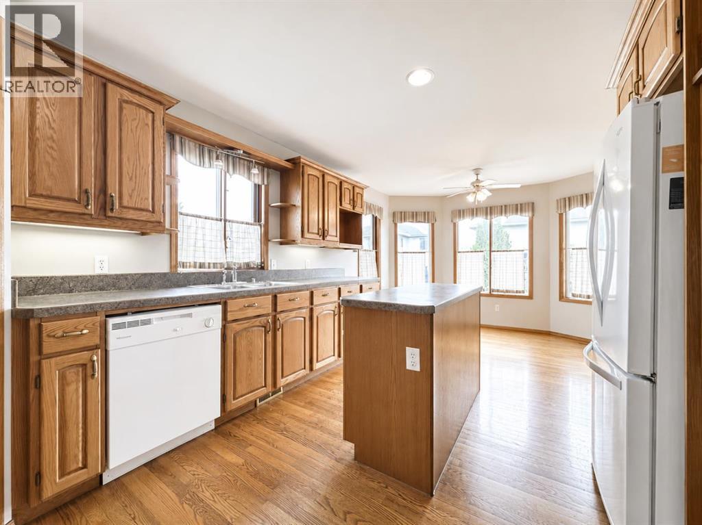 59 Edgebrook Circle NW, Calgary, Alberta  T3A 5A4 - Photo 16 - A2304775