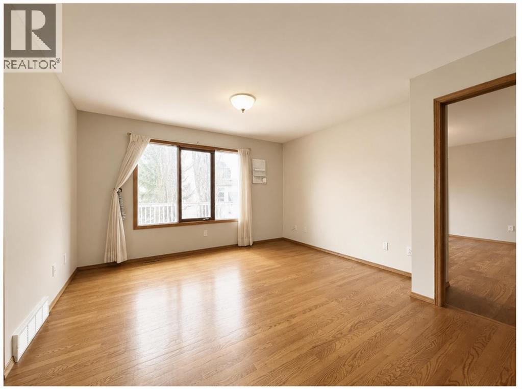 59 Edgebrook Circle NW, Calgary, Alberta  T3A 5A4 - Photo 7 - A2304775