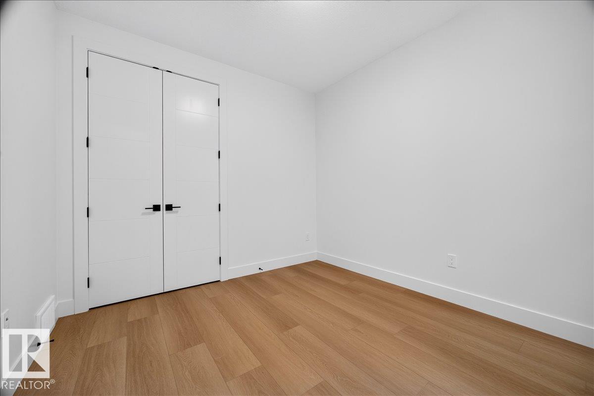 3308 Chickadee Dr NW, Edmonton, Alberta  T5S 0V5 - Photo 10 - E4501185