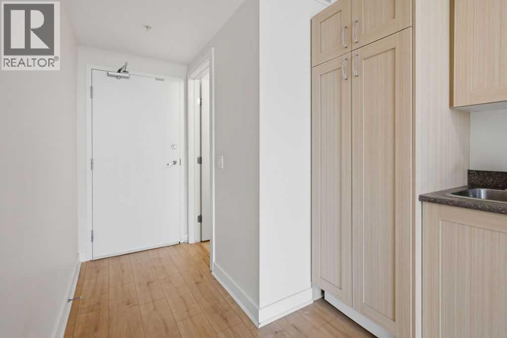 1309, 30 Brentwood Common NW, Calgary, Alberta  T2L 2L8 - Photo 4 - A2337816