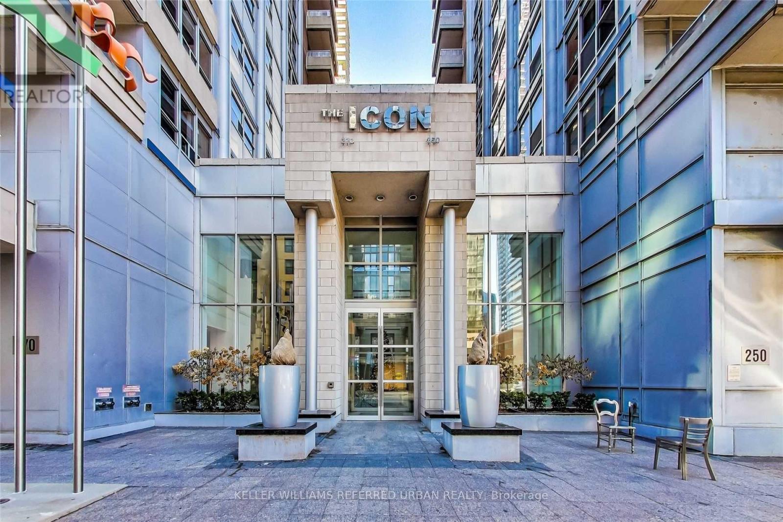 339 - 250 WELLINGTON STREET W, Toronto, Ontario