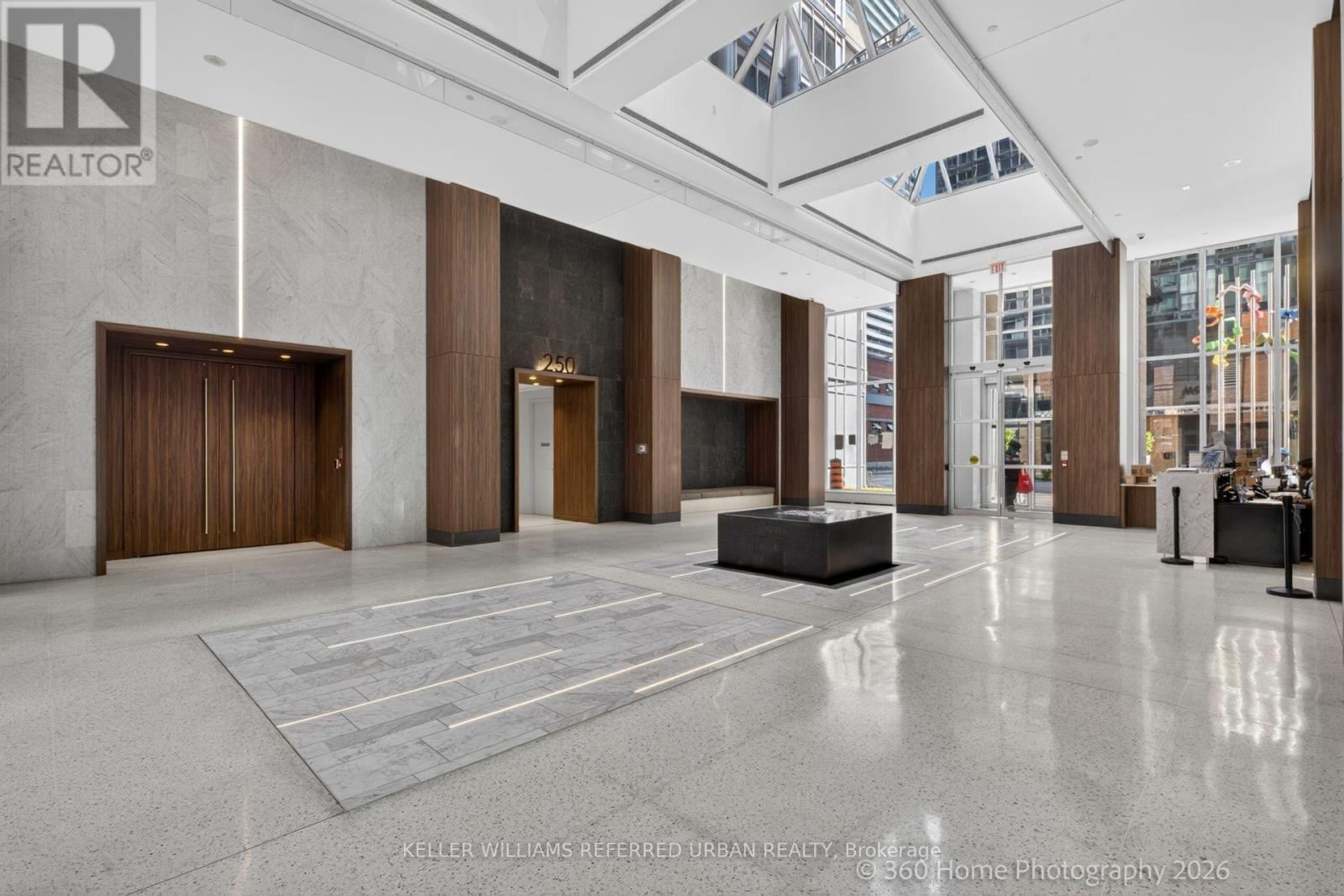 339 - 250 Wellington Street W, Toronto, Ontario  M5V 3P6 - Photo 3 - C13702382