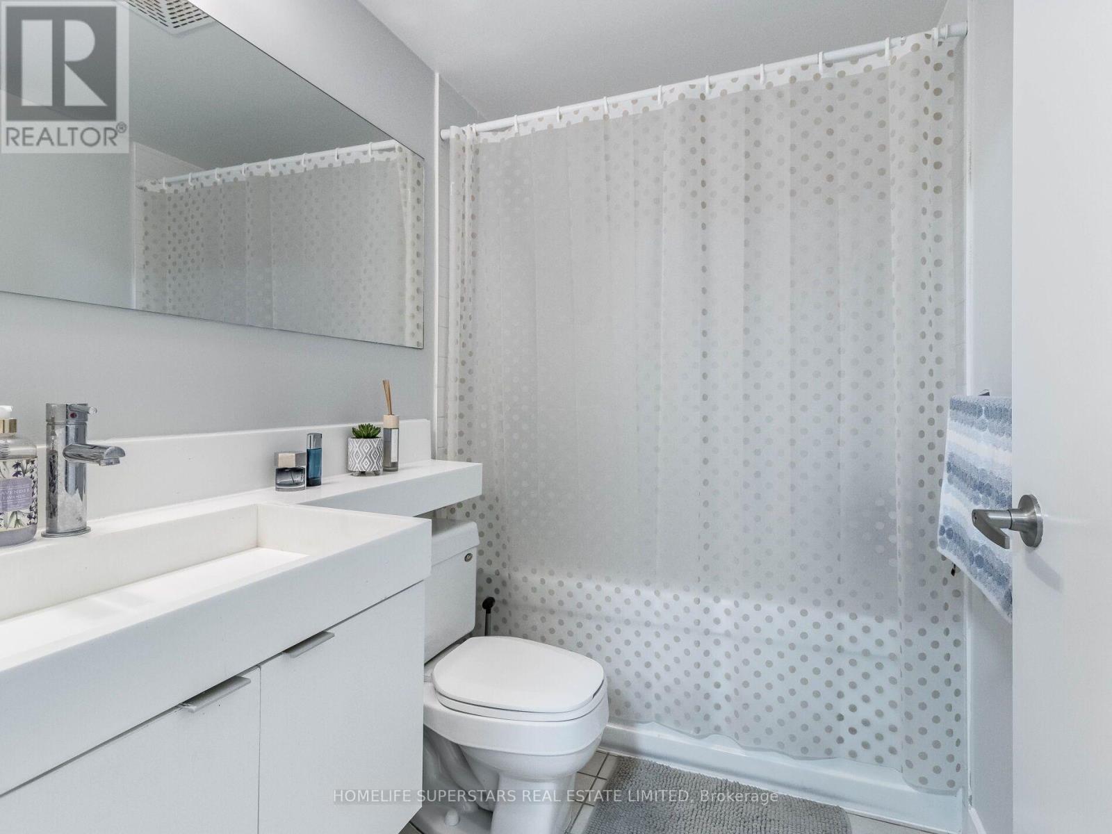 1603 - 25 Telegram Mews, Toronto, Ontario  M5V 3Z1 - Photo 6 - C13702414