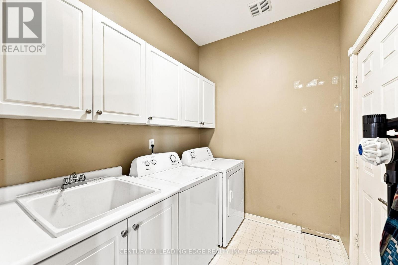291 Whitby Shores Greenway, Whitby, Ontario  L1N 9N6 - Photo 33 - E13702412