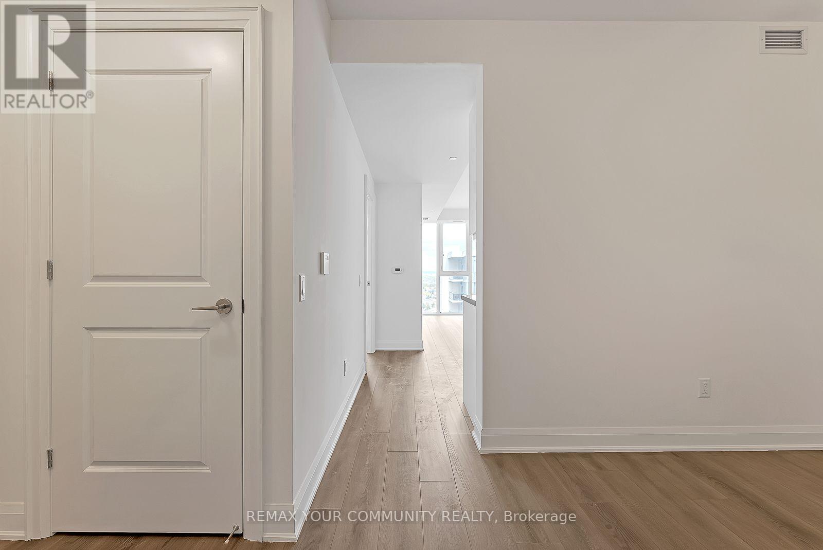 1606e - 20 Gatineau Drive, Vaughan, Ontario  L4J 0L3 - Photo 2 - N13702424