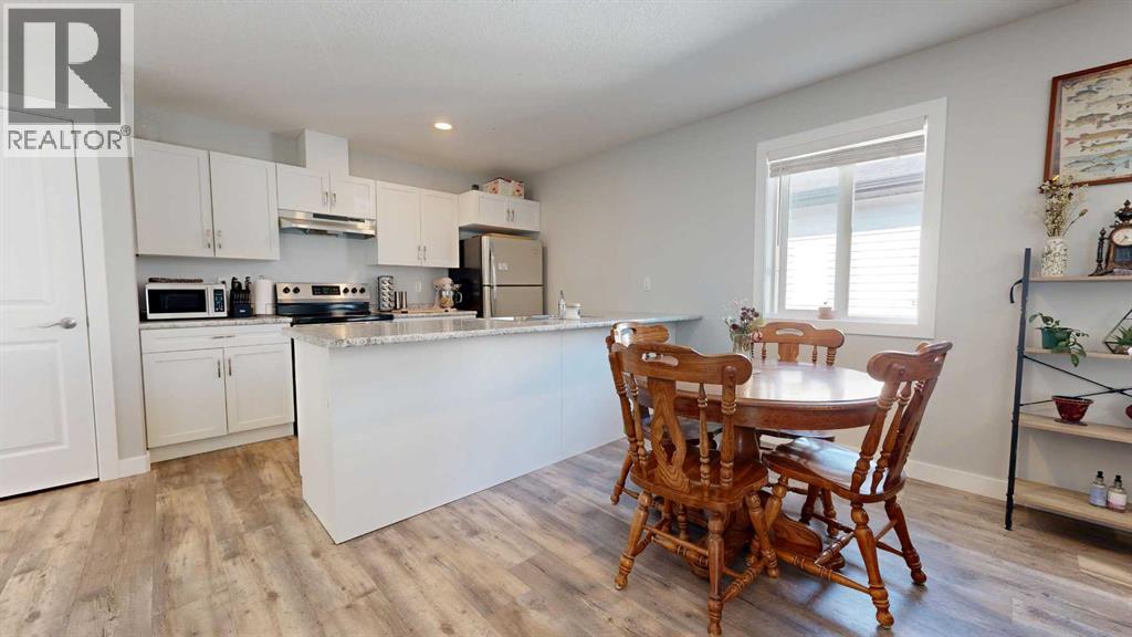 9517 113 Avenue, Clairmont, Alberta  T8X 0T2 - Photo 7 - A2336506