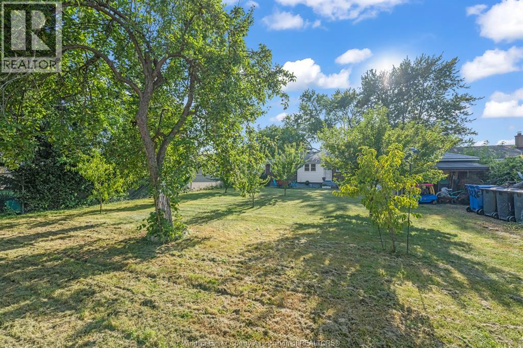 3226 Woodlawn Avenue, Windsor, Ontario  N8W 2J2 - Photo 31 - 26020494