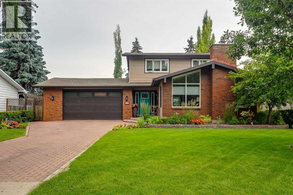 111 Selkirk Boulevard, Red Deer, Alberta  T4N 0G8 - Photo 1 - A2329452