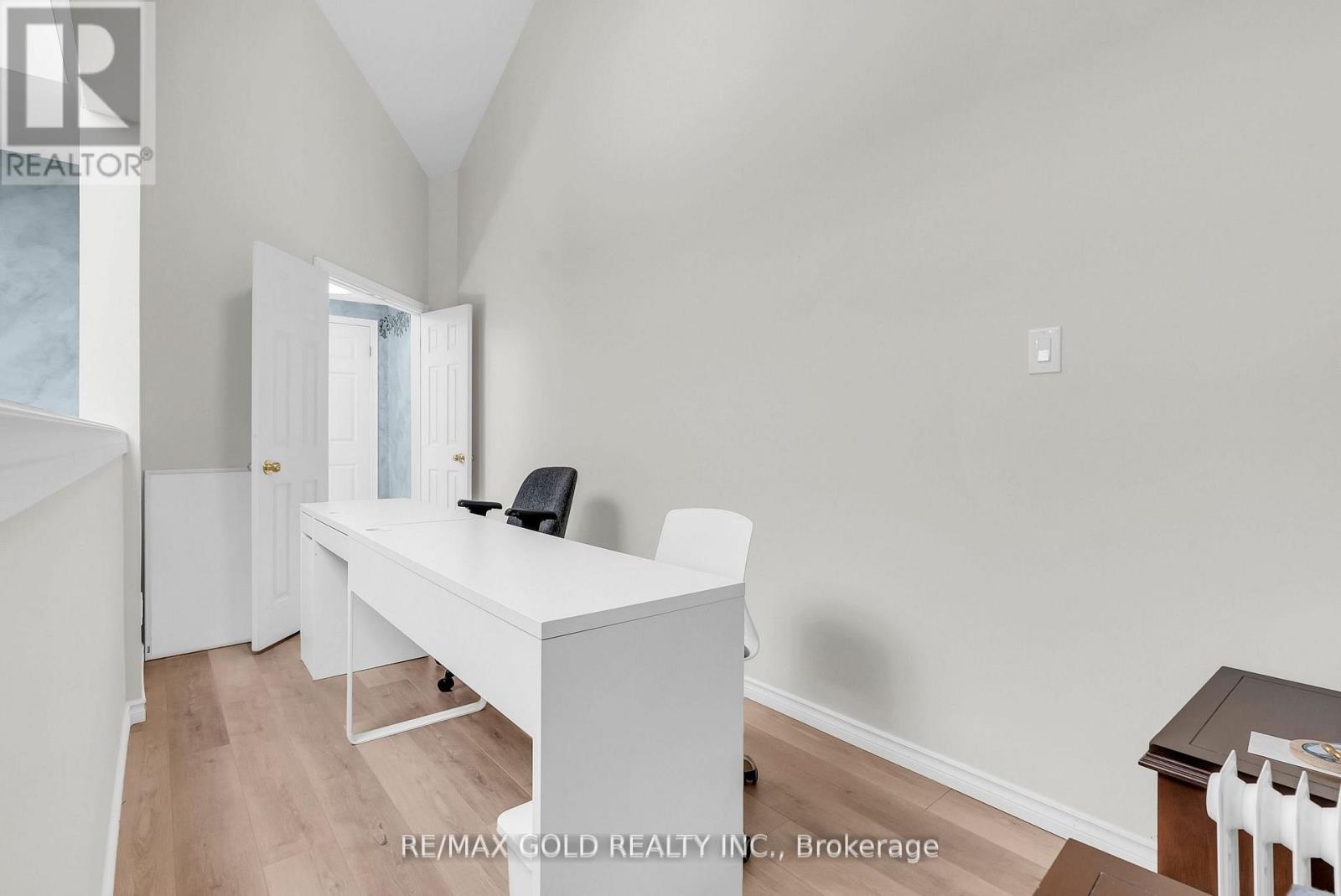 1356 Oak Lane, Mississauga, Ontario  L5H 2X7 - Photo 37 - W13702384