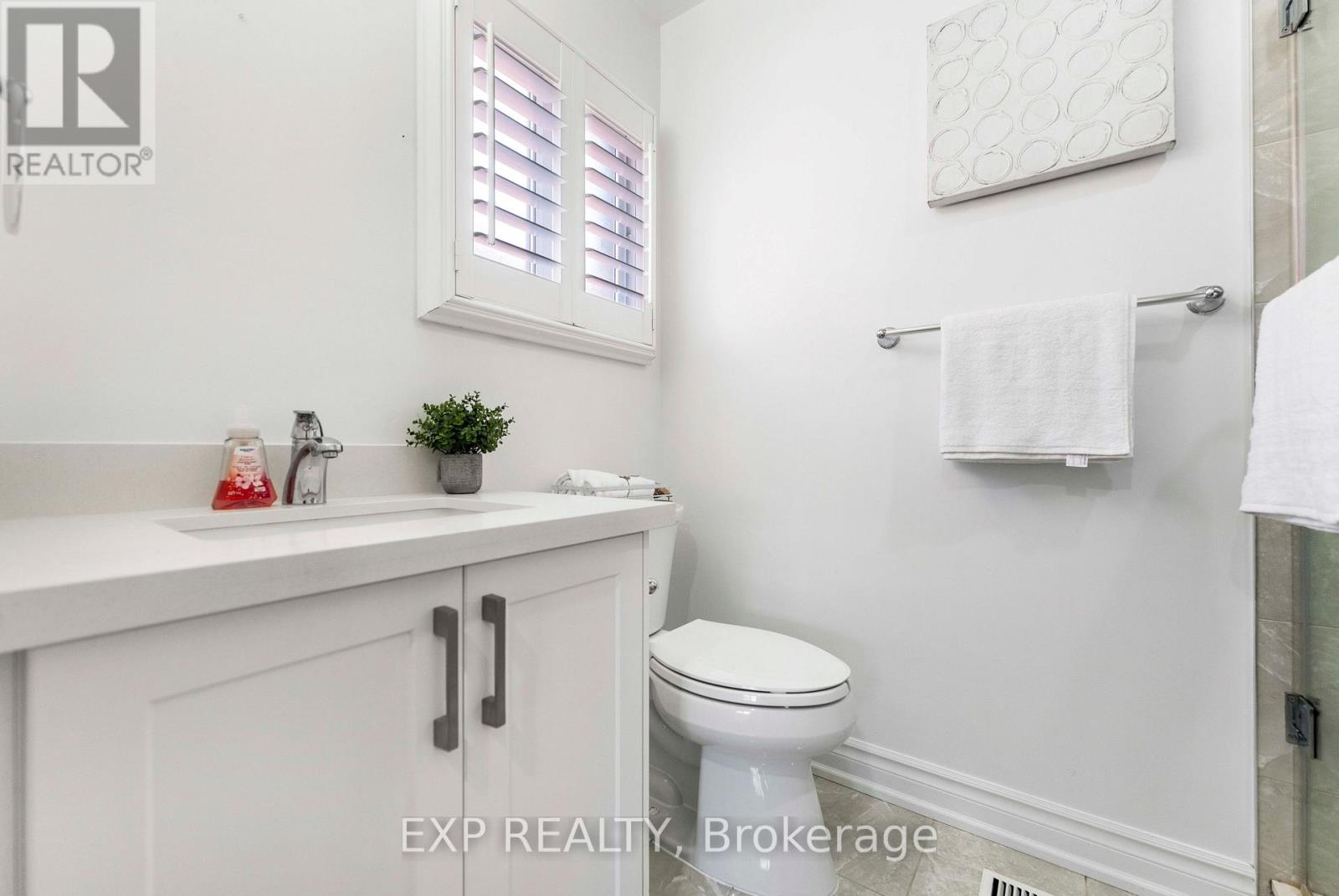 42 Fieldnest Crescent, Whitby, Ontario  L1R 1Z6 - Photo 21 - E13611628