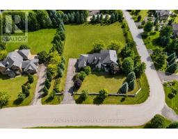 43 GRAYFIELD DRIVE, Whitchurch-Stouffville, Ontario