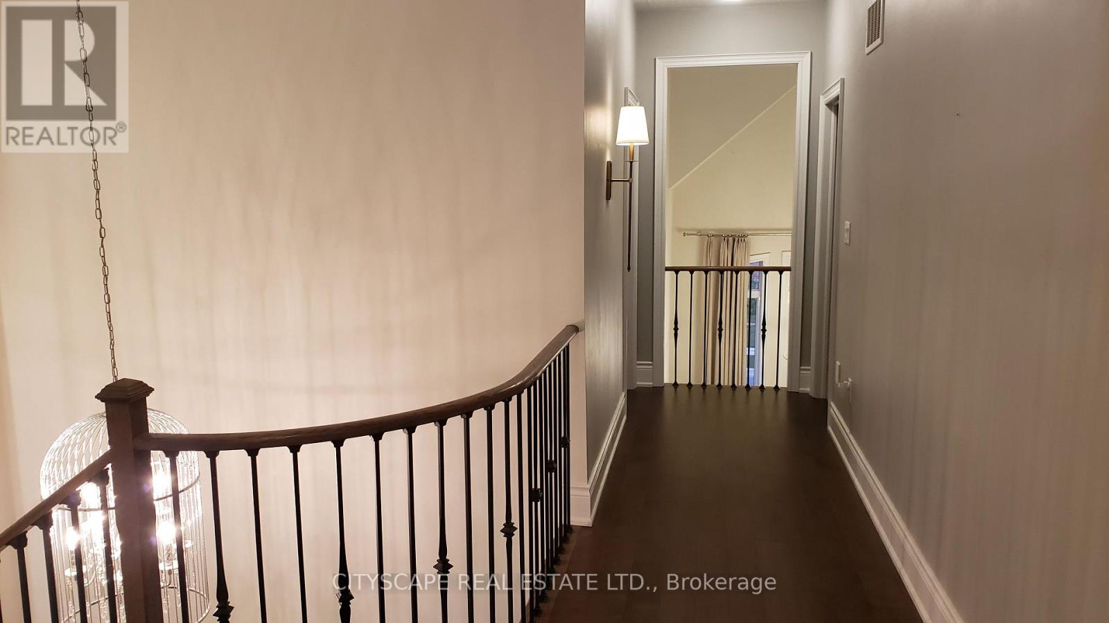 56 Golden Hawk Drive, Hamilton, Ontario  L8B 1W9 - Photo 15 - X13701734