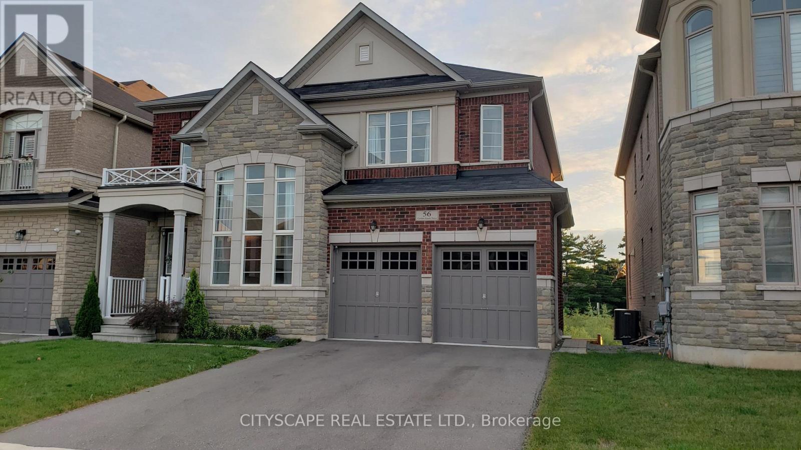 56 Golden Hawk Drive, Hamilton, Ontario  L8B 1W9 - Photo 3 - X13701734