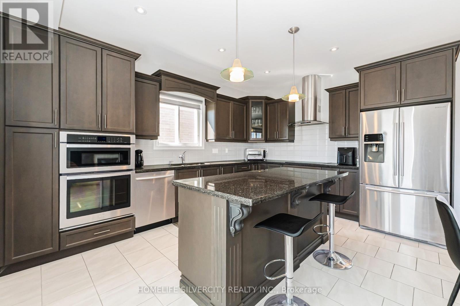 153 Medici Lane, Hamilton, Ontario  L9B 0G7 - Photo 11 - X13702390