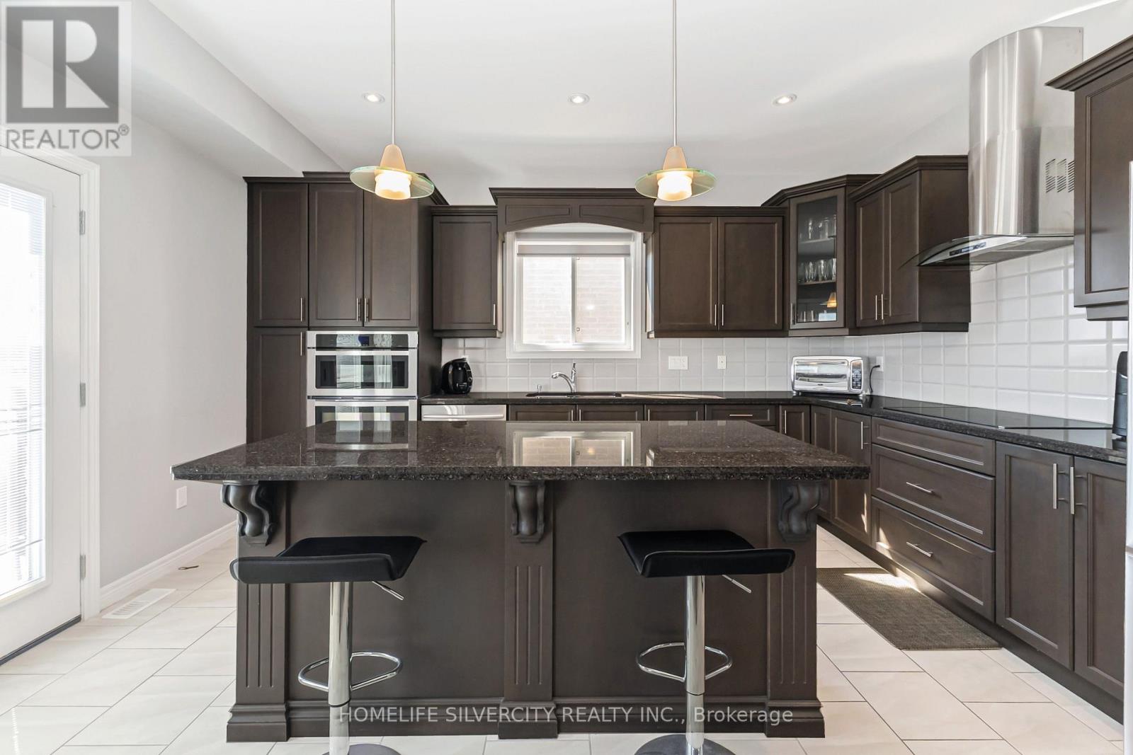 153 Medici Lane, Hamilton, Ontario  L9B 0G7 - Photo 12 - X13702390